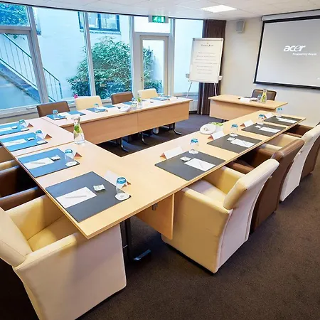 Amrath Media Park 3*