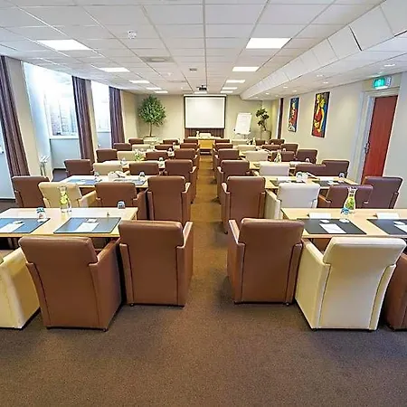 Amrath Media Park 3*
