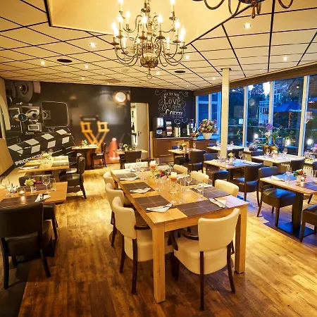 Amrath Media Park 3*