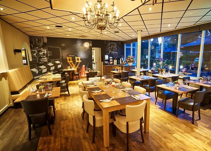 Amrath Media Park 3*