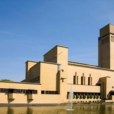 Amrâth Media Park 3*